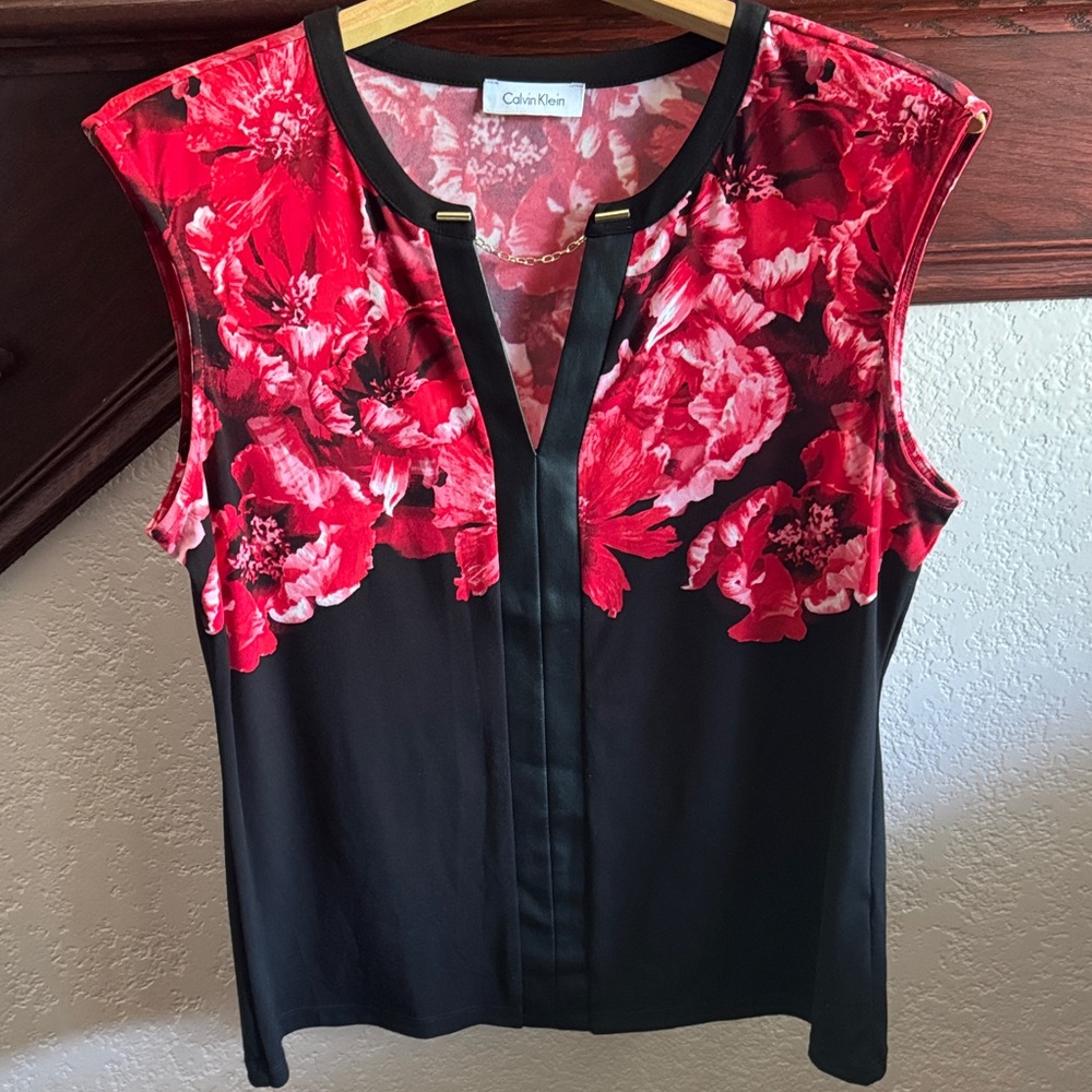 Calvin Klein Women’s Size Large Red and Black Floral Faux Leather Trim Blouse
